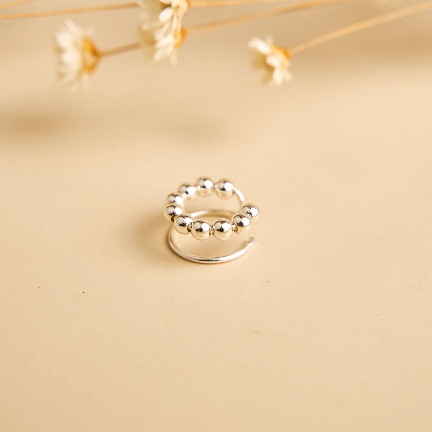 Earcuff Bolinhas