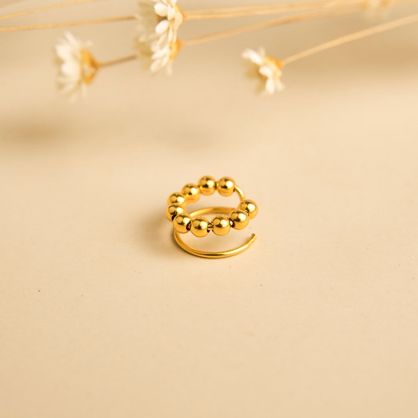 Earcuff Bolinhas