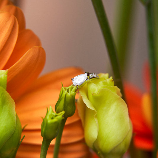 Earcuff Gota em Zircónia