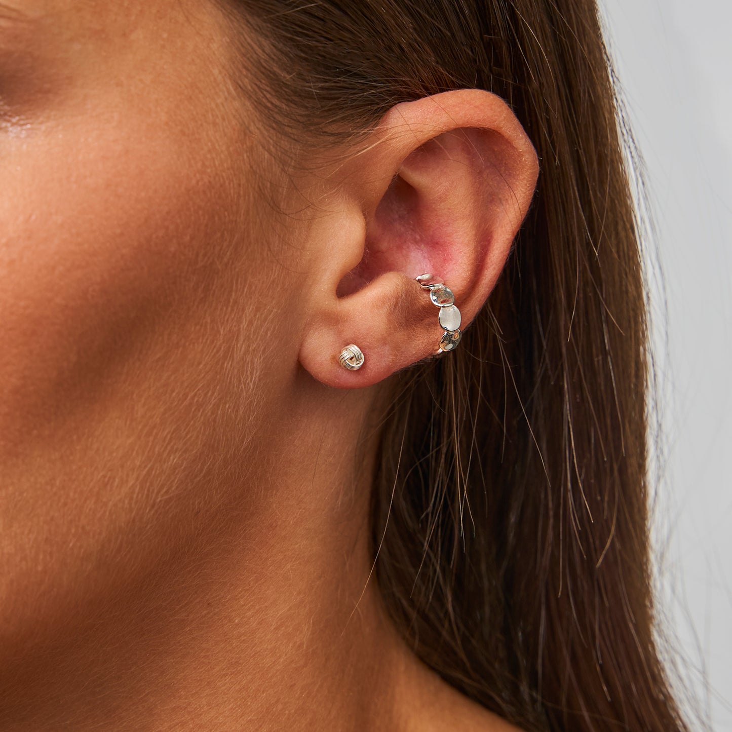 Earcuff Círculos Martelados