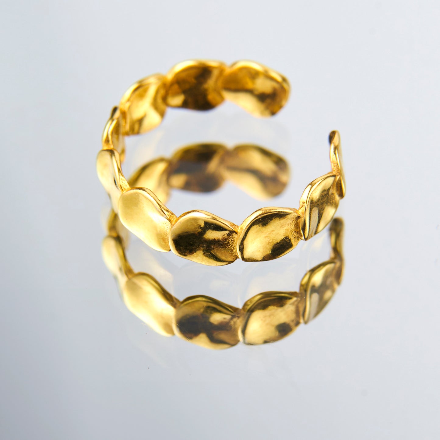 Earcuff Círculos Martelados
