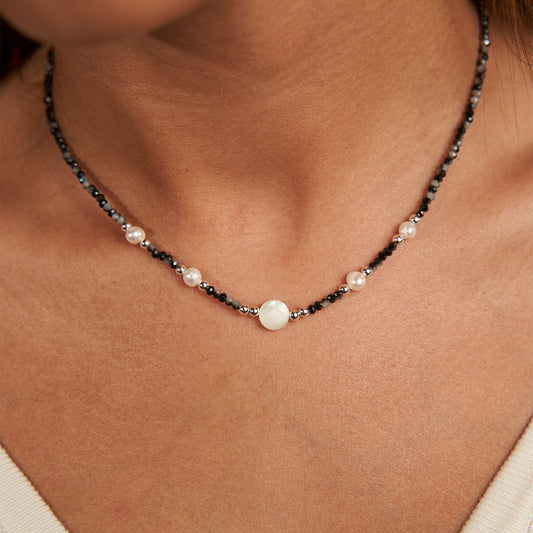 Colar Tons Escuros e Pérolas Naturais
