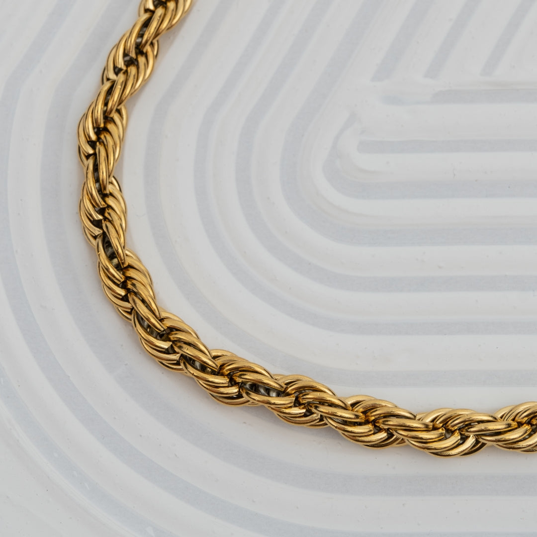 Colar Thick Rope em aço inoxidável dourado corrente entrançada grossa coleção Fuse joalharia urbana de luxo.