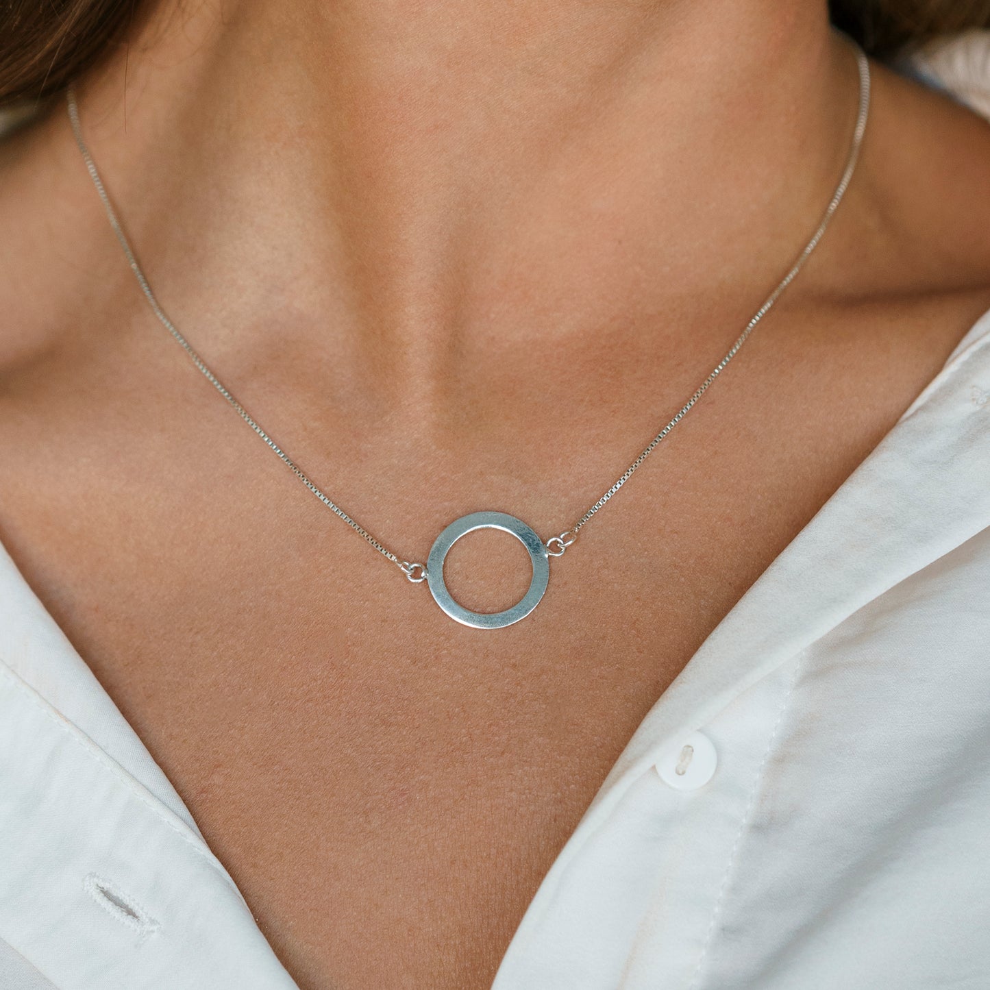 Colar Círculo Vazado