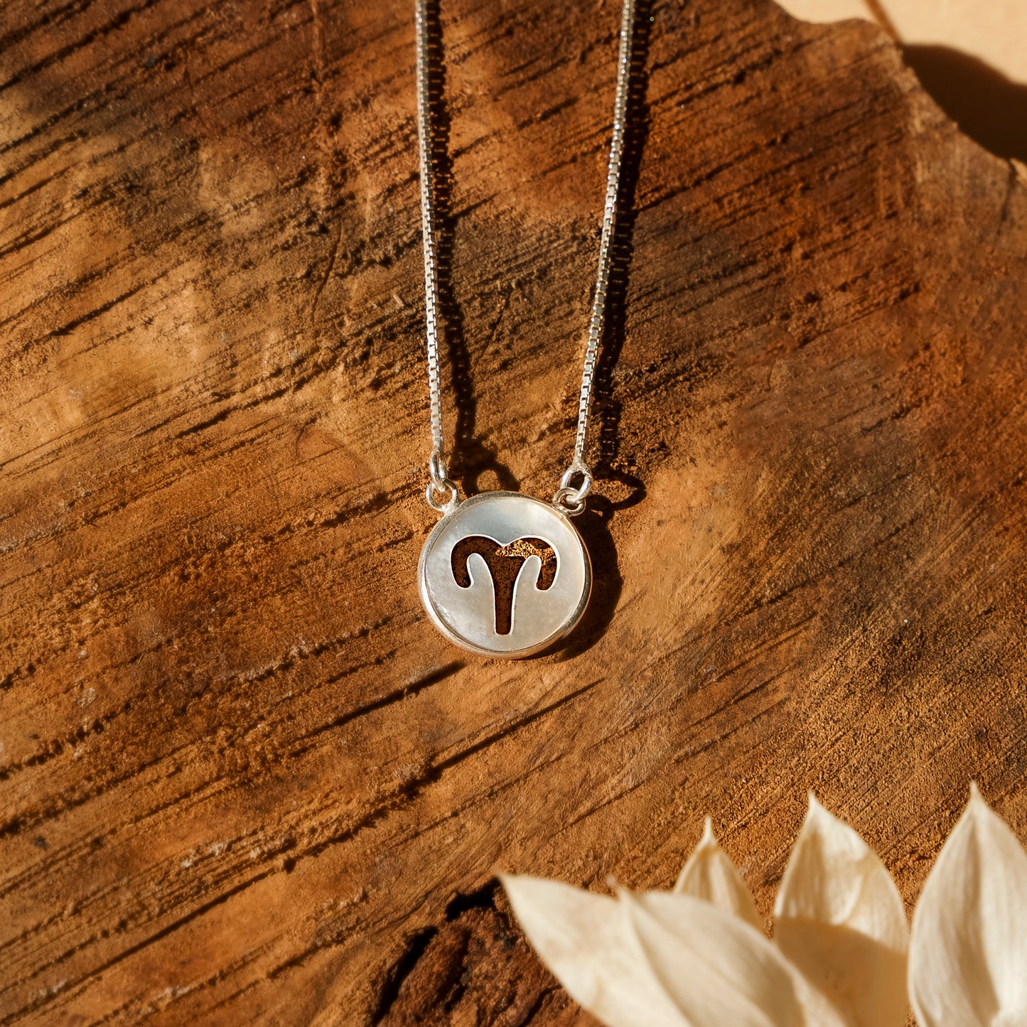 Colar Signo em Madrepérola