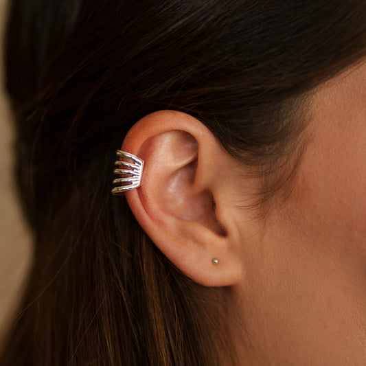 Earcuff Cinco Traços