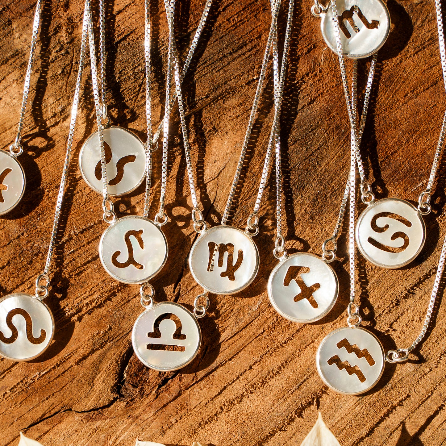 Colar Signo em Madrepérola