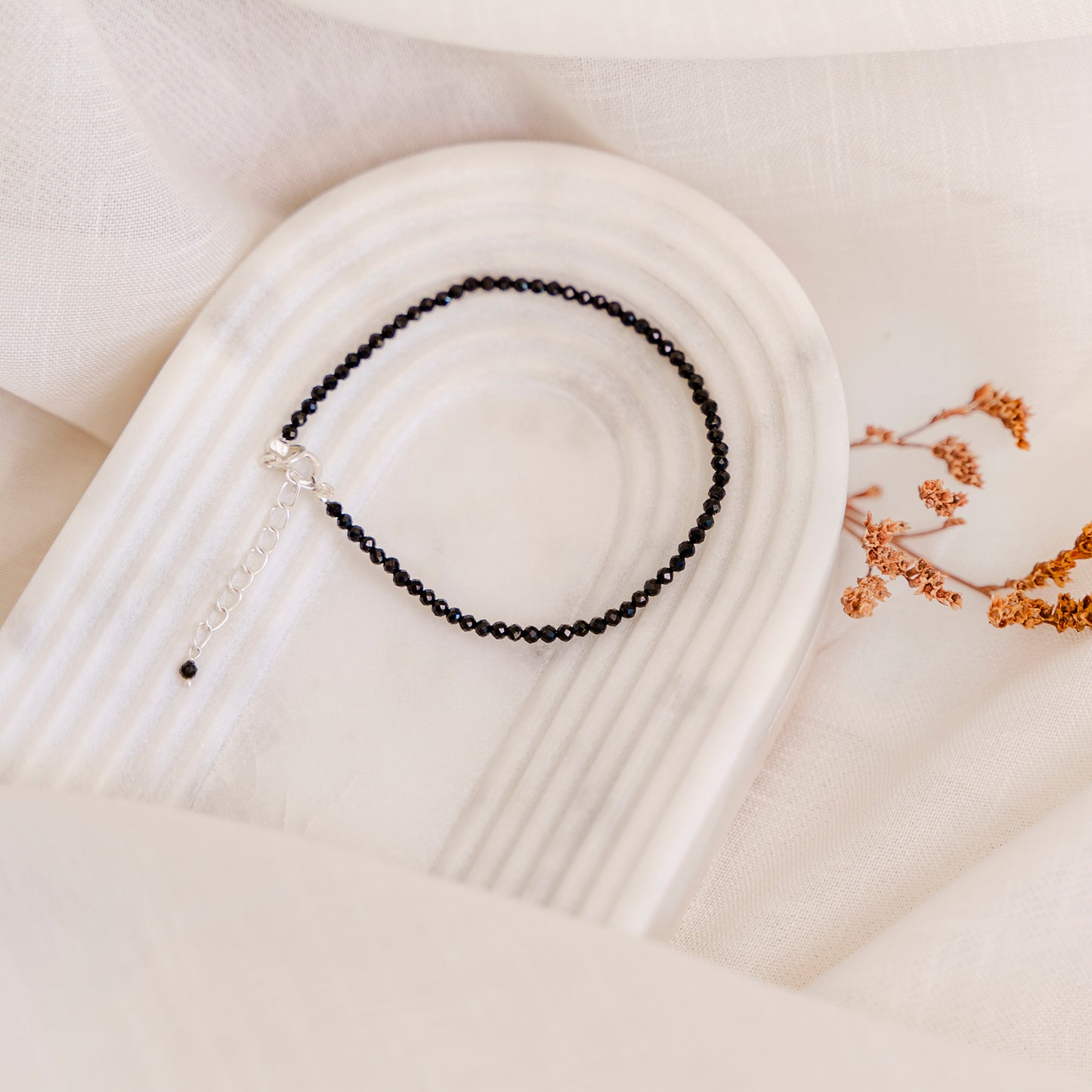 Pulseiras em Pedras Lapidadas