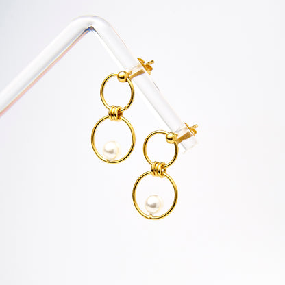 Brincos Circulares Balançantes com Pérola