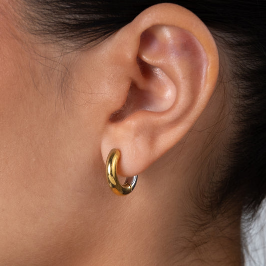 Argolas Duo Hoops bicolor em aço inoxidável dourado e prateado coleção Fuse joalharia versátil resistente à água