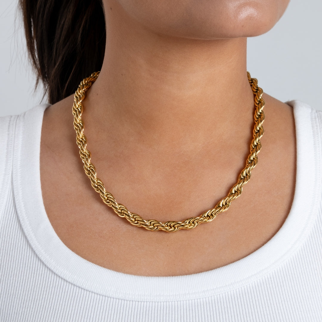 Colar Thick Rope em aço inoxidável dourado corrente entrançada grossa coleção Fuse joalharia urbana de luxo.