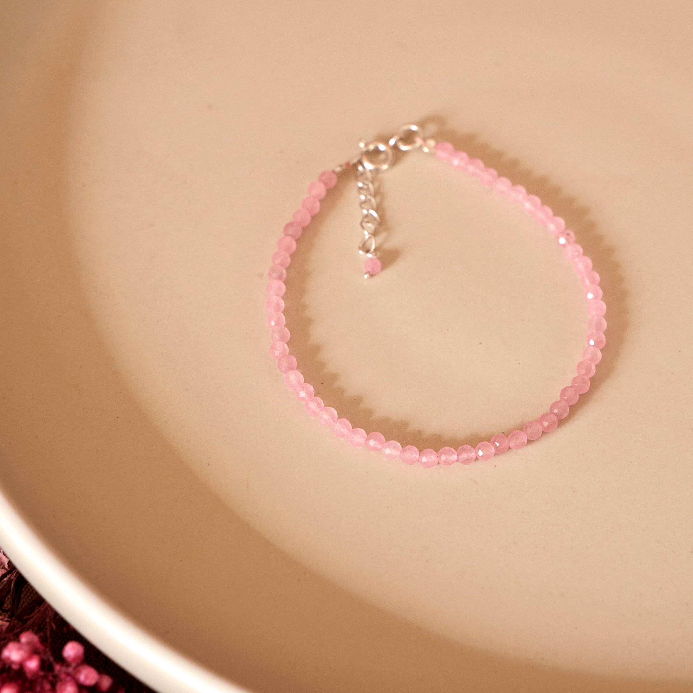 Pulseira Love Quartzo Rosa Lapidado e Prata 925